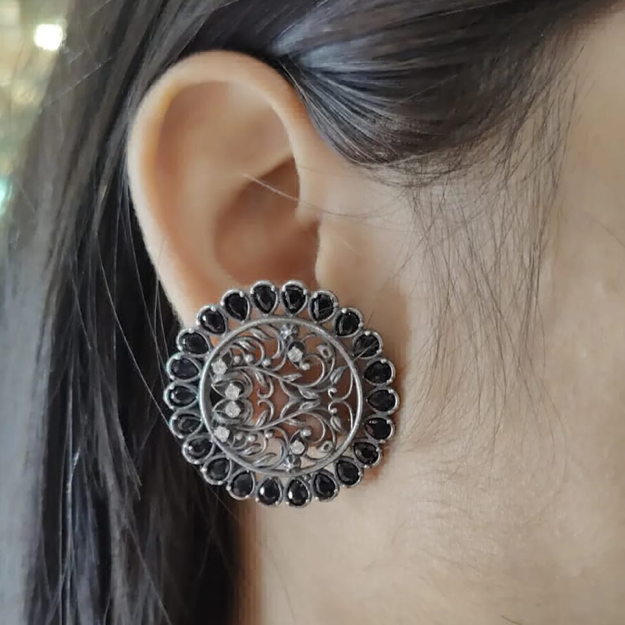 iconic oxidised studs